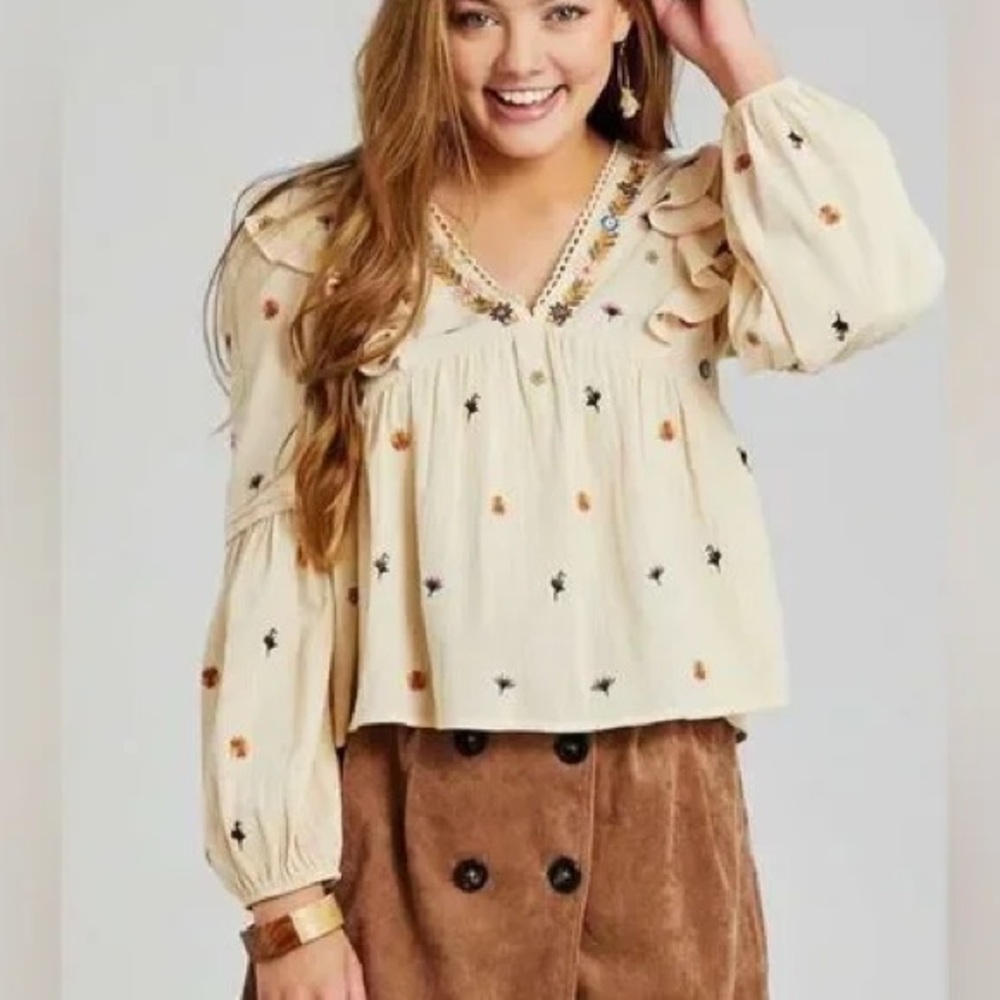 Floral Embroidered Long Sleeve Blouse